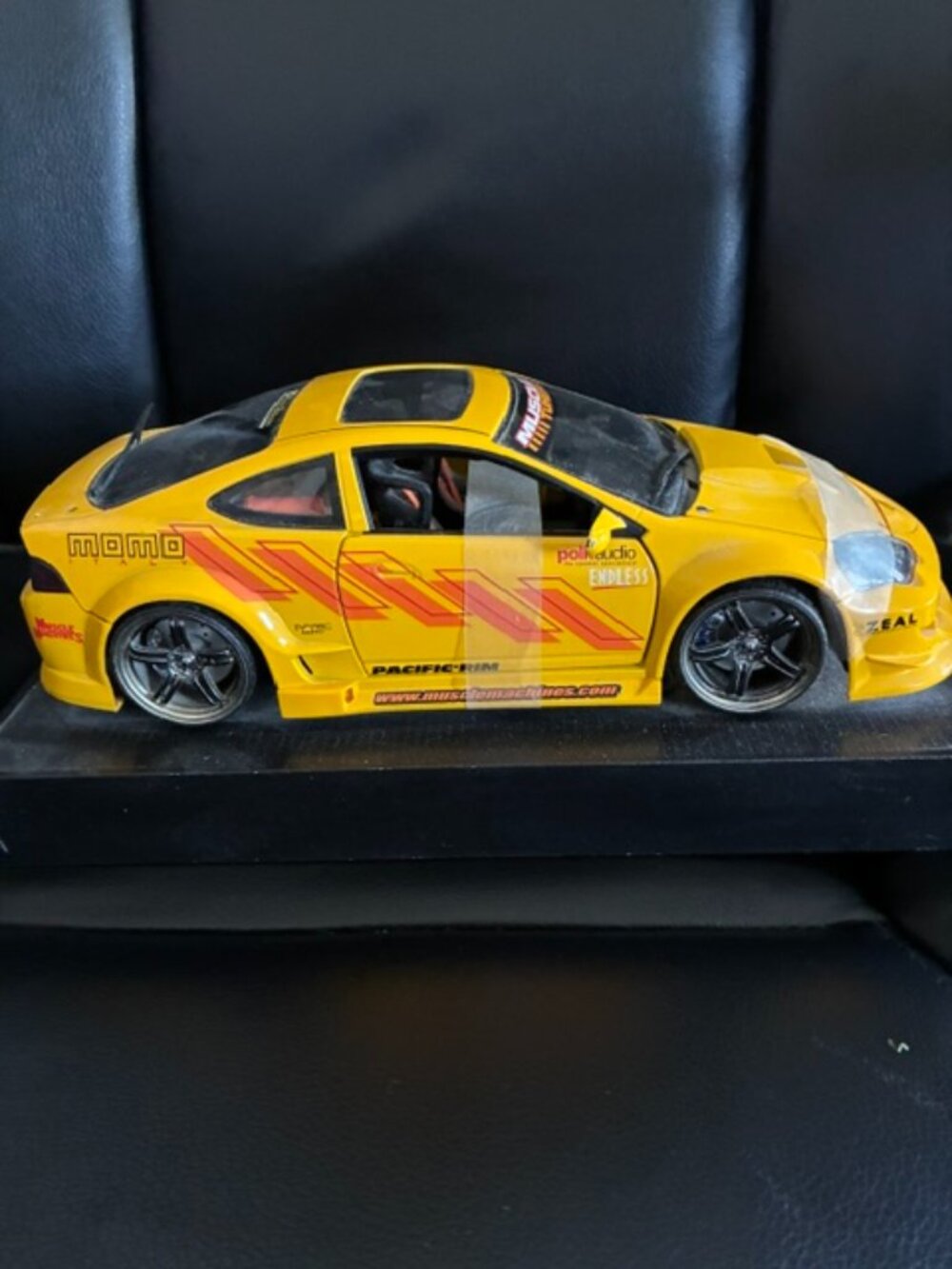 03 Acura RSX Muscle Machines 1:18 Diecast Model Car